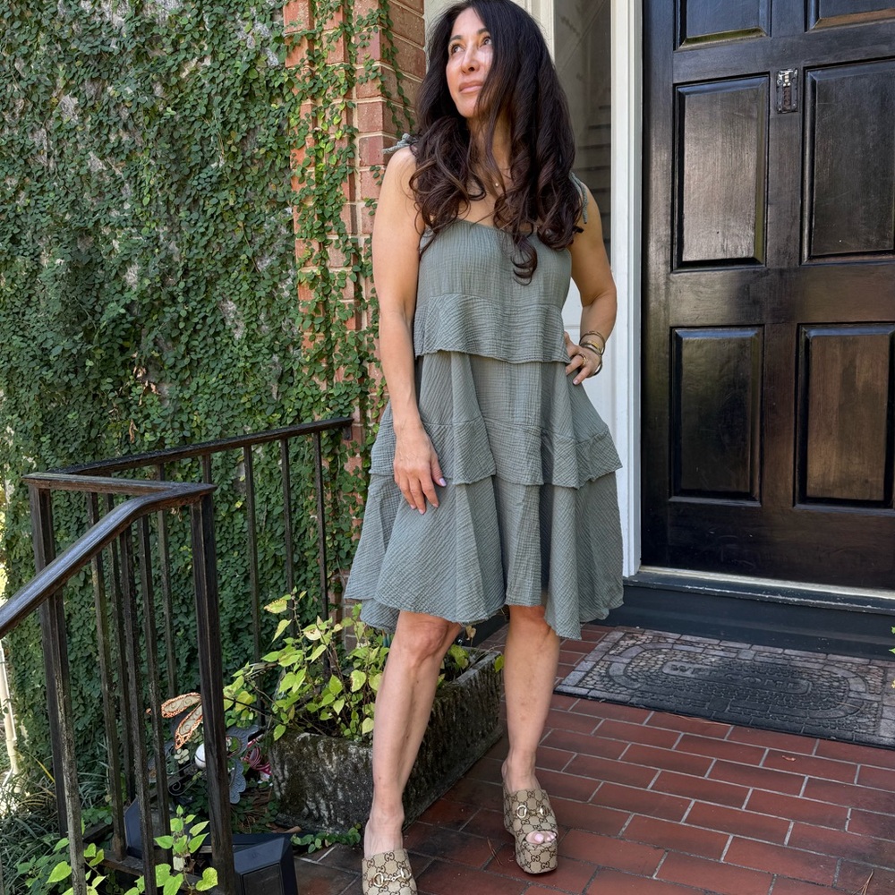 MADE IN ITALY Elegant Green Tiered Dress